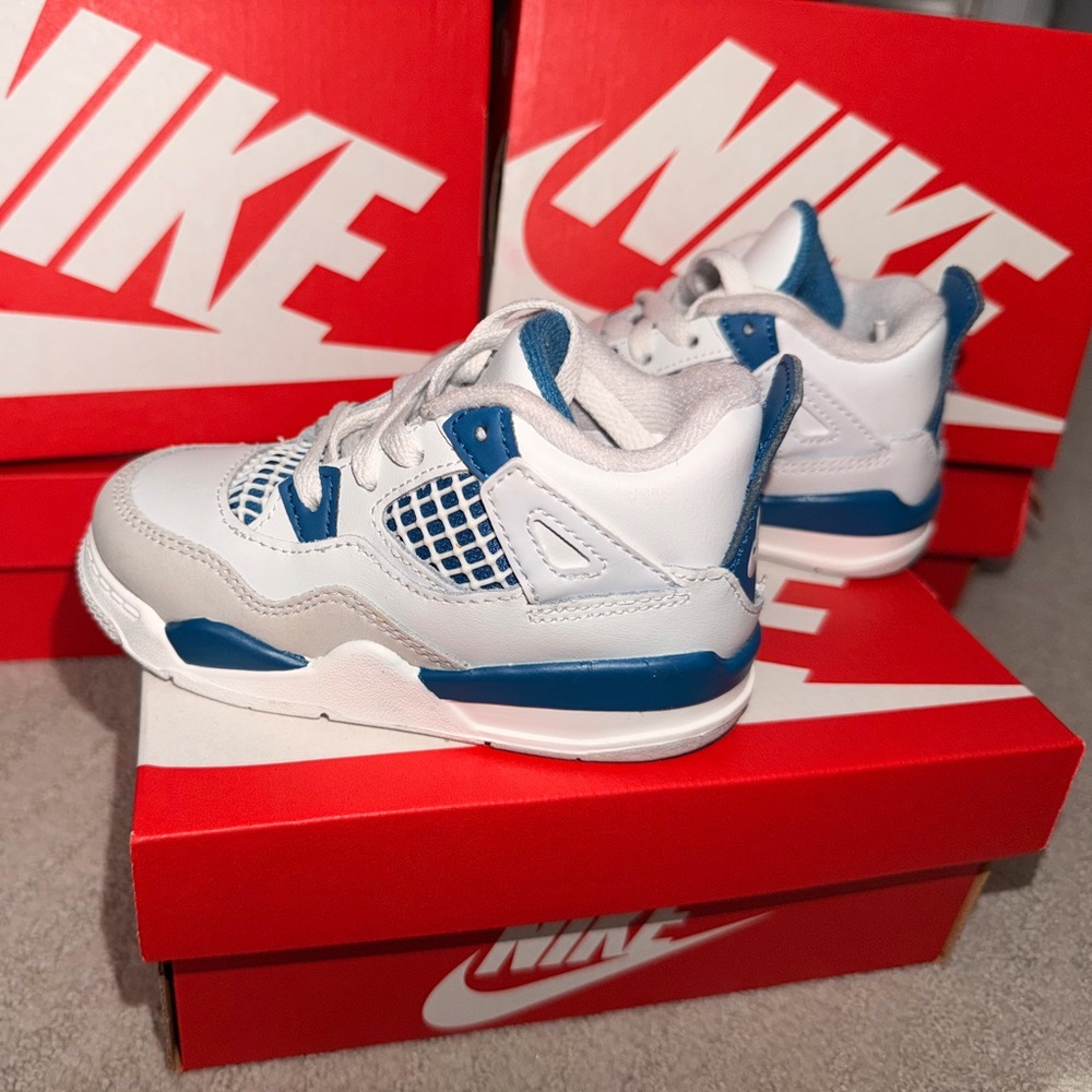 Nike Kids White and Blue Athletic Sneakers